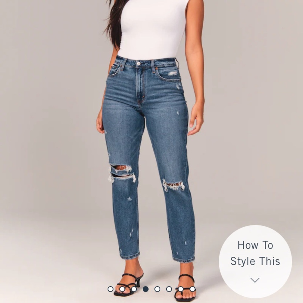 Abercrombie & Fitch Curve Love High Rise Mom Jean NWT